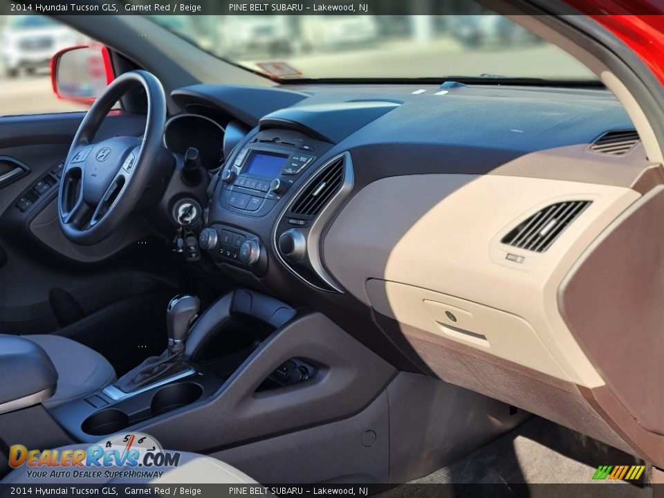 2014 Hyundai Tucson GLS Garnet Red / Beige Photo #20