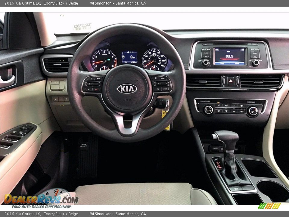 Dashboard of 2016 Kia Optima LX Photo #4