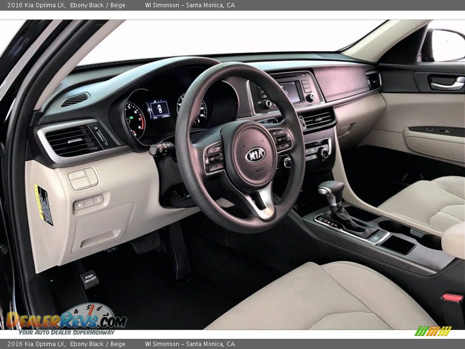 Dashboard of 2016 Kia Optima LX Photo #14