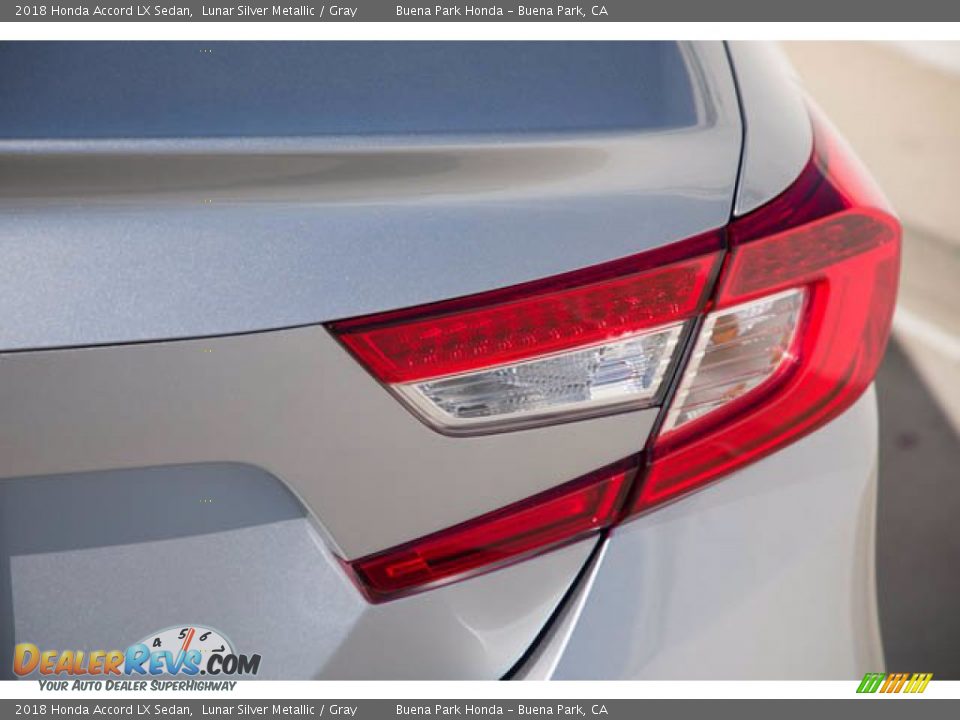 2018 Honda Accord LX Sedan Lunar Silver Metallic / Gray Photo #13