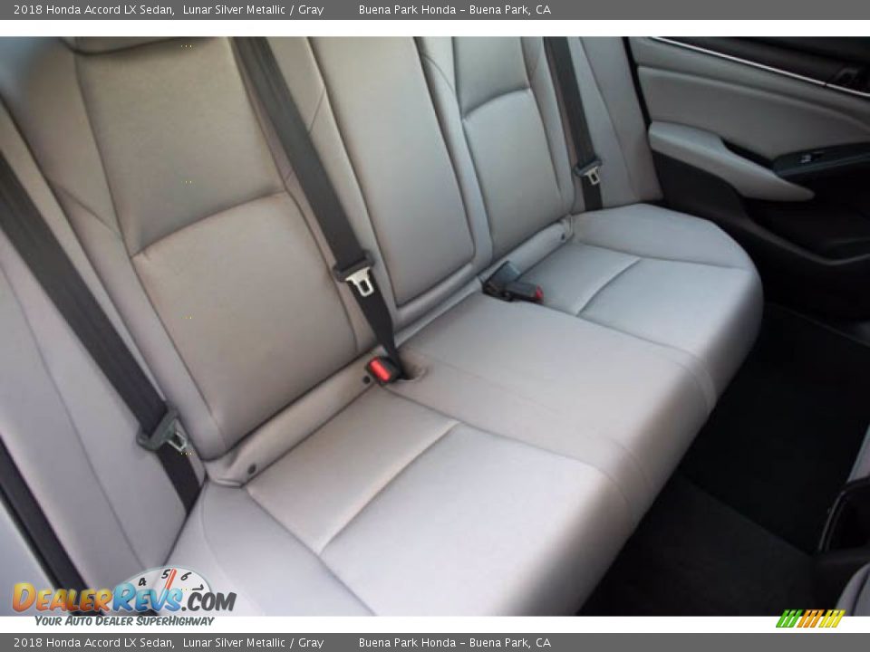 2018 Honda Accord LX Sedan Lunar Silver Metallic / Gray Photo #24