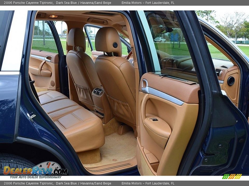 Rear Seat of 2006 Porsche Cayenne Tiptronic Photo #17