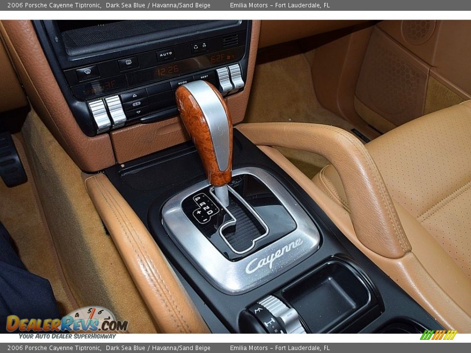 2006 Porsche Cayenne Tiptronic Shifter Photo #36