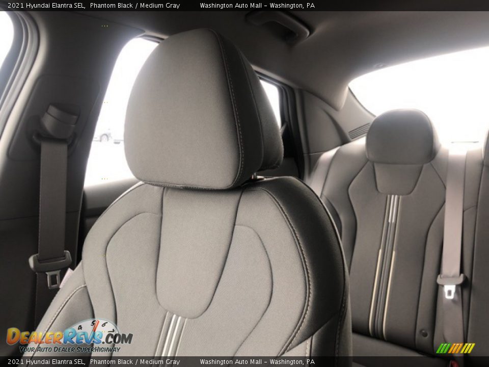 2021 Hyundai Elantra SEL Phantom Black / Medium Gray Photo #16