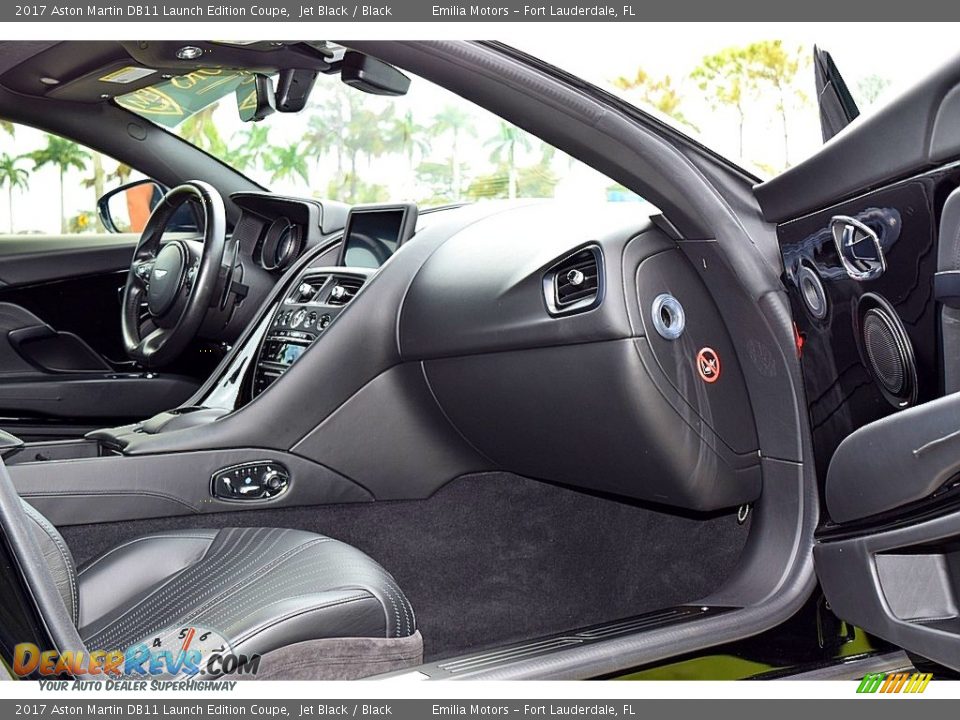 Dashboard of 2017 Aston Martin DB11 Launch Edition Coupe Photo #22