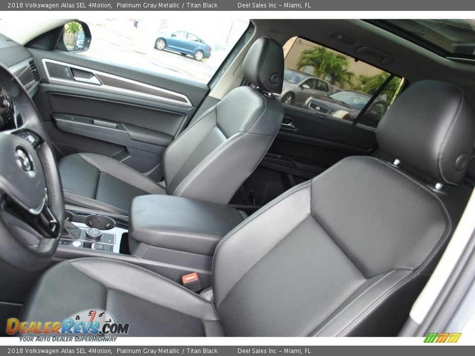 Front Seat of 2018 Volkswagen Atlas SEL 4Motion Photo #12