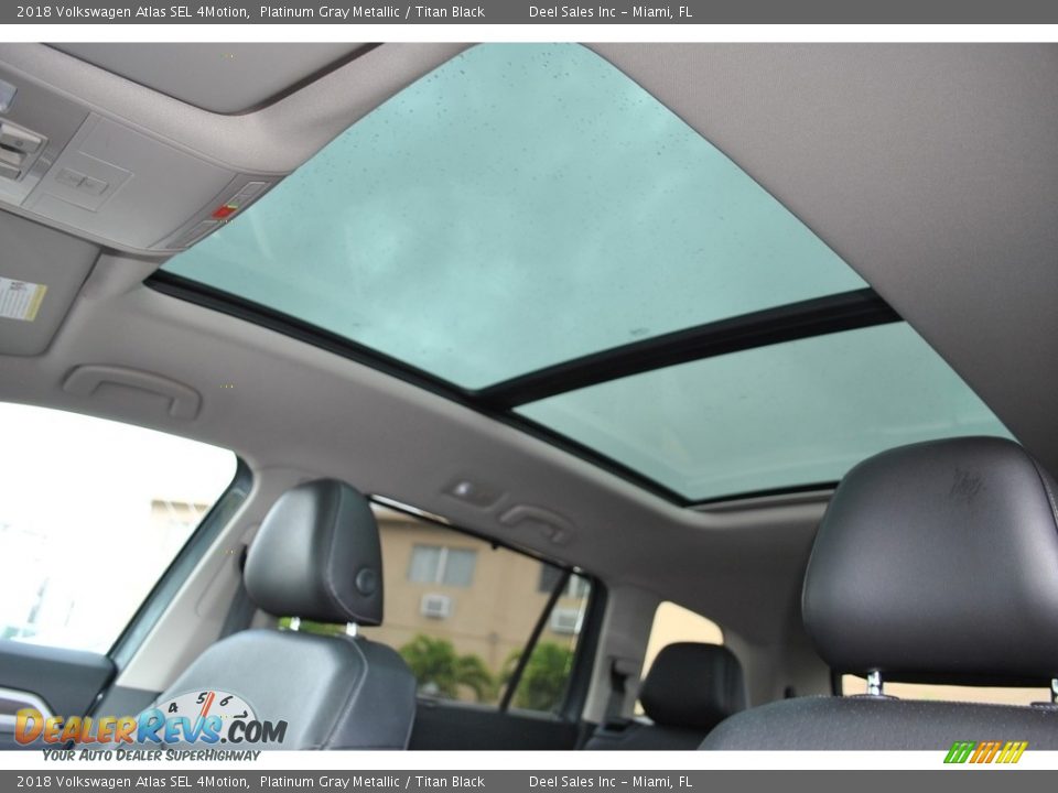 Sunroof of 2018 Volkswagen Atlas SEL 4Motion Photo #15