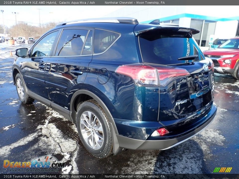 2018 Toyota RAV4 XLE AWD Hybrid Galactic Aqua Mica / Ash Photo #4