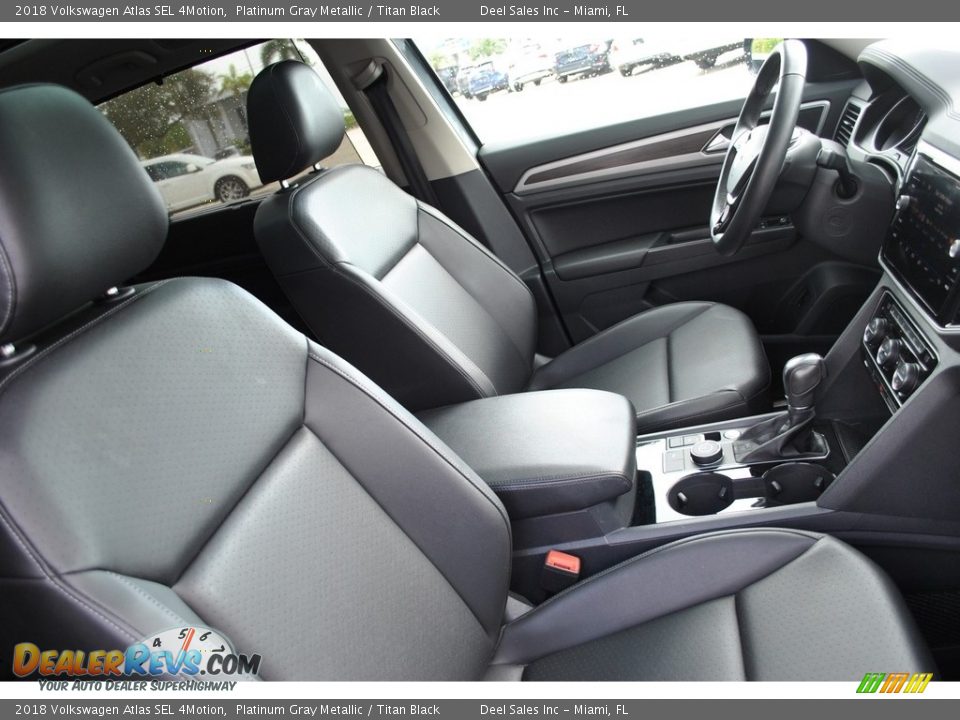 Front Seat of 2018 Volkswagen Atlas SEL 4Motion Photo #18