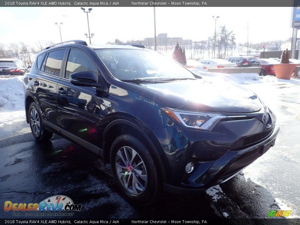 2018 Toyota RAV4 XLE AWD Hybrid Galactic Aqua Mica / Ash Photo #11