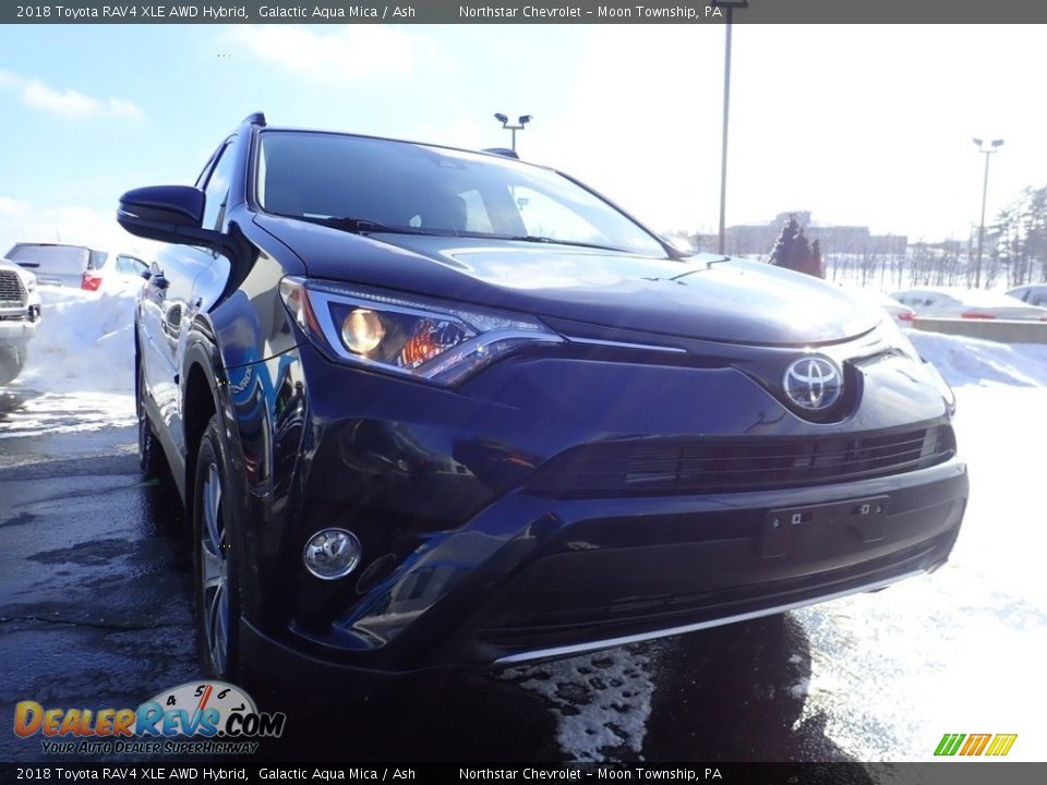 2018 Toyota RAV4 XLE AWD Hybrid Galactic Aqua Mica / Ash Photo #12