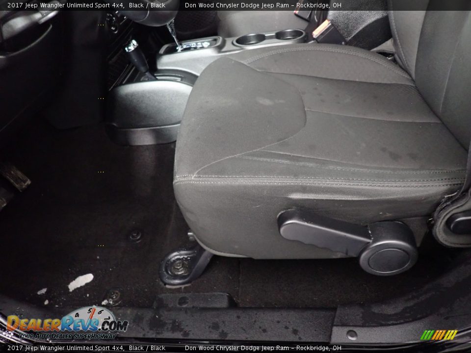 2017 Jeep Wrangler Unlimited Sport 4x4 Black / Black Photo #22