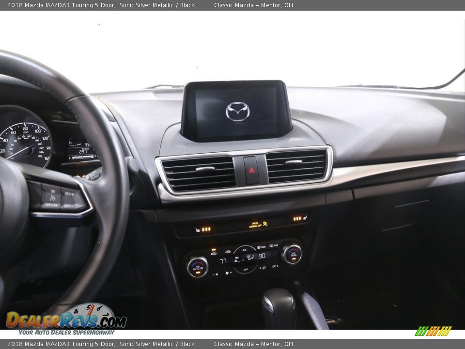 2018 Mazda MAZDA3 Touring 5 Door Sonic Silver Metallic / Black Photo #9
