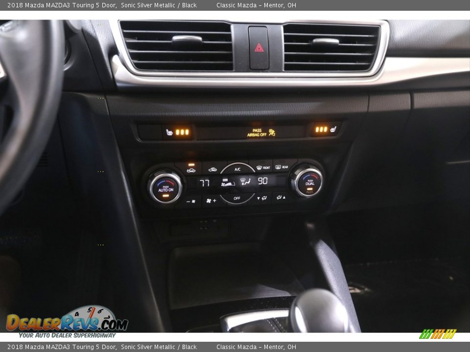 2018 Mazda MAZDA3 Touring 5 Door Sonic Silver Metallic / Black Photo #13