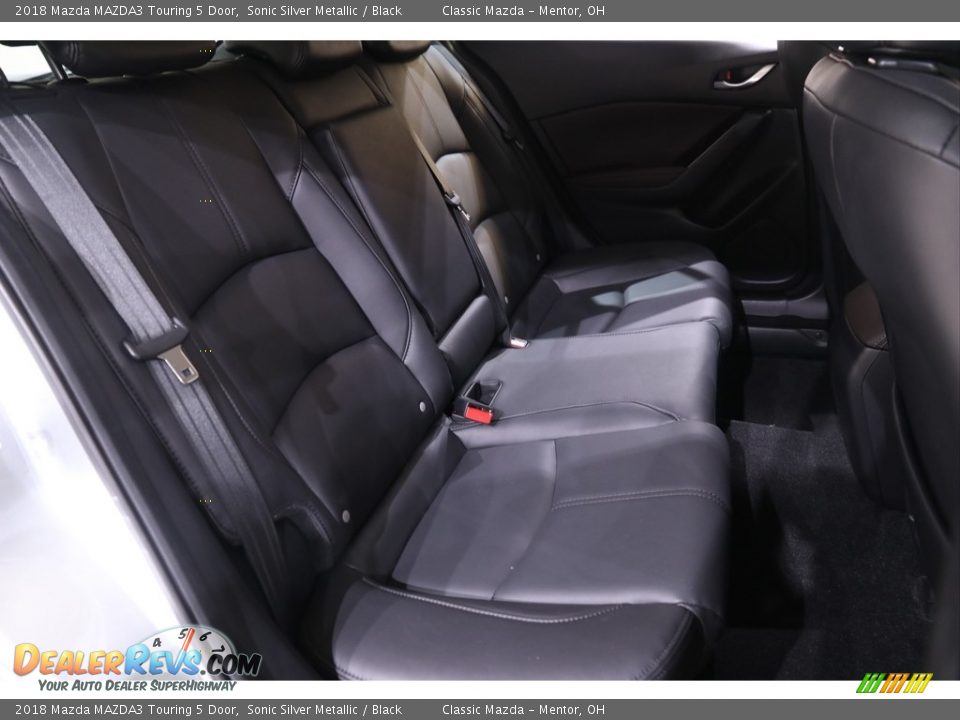 2018 Mazda MAZDA3 Touring 5 Door Sonic Silver Metallic / Black Photo #17