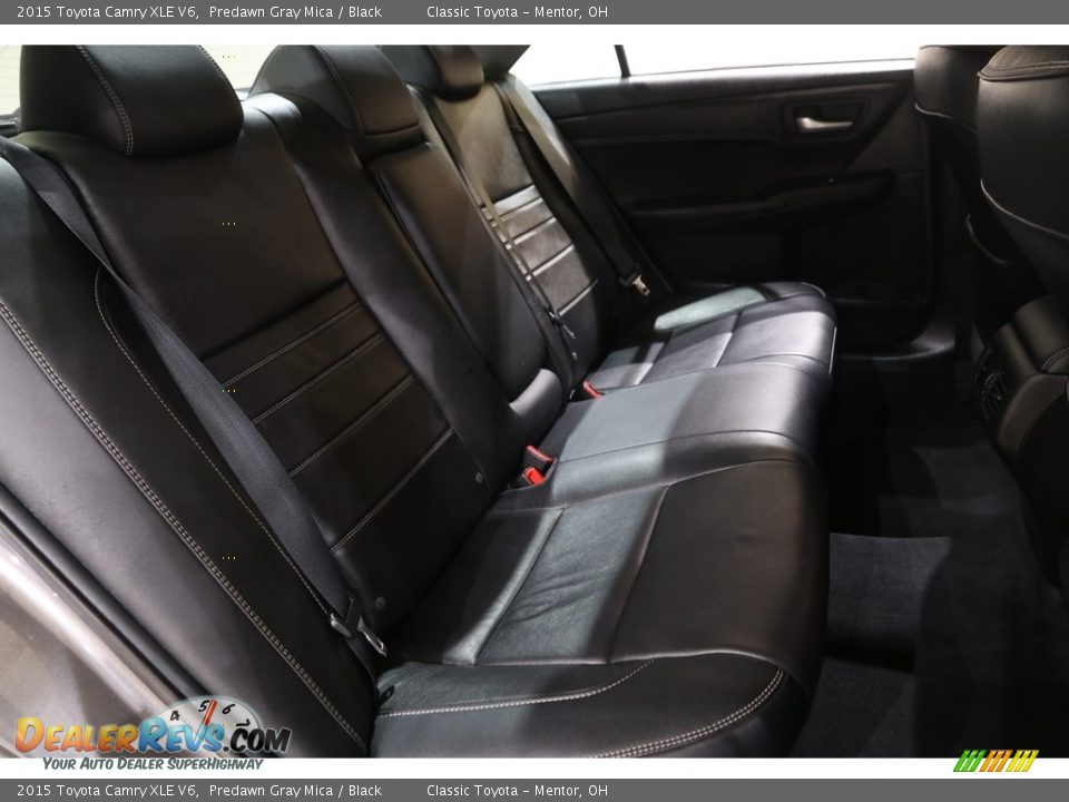 2015 Toyota Camry XLE V6 Predawn Gray Mica / Black Photo #18