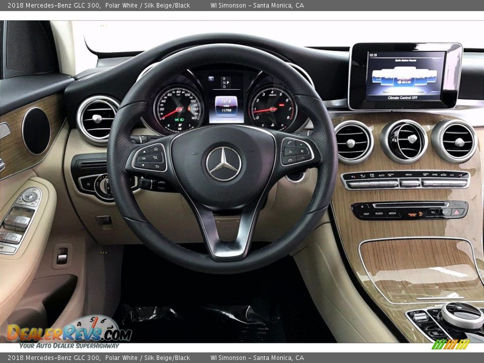 2018 Mercedes-Benz GLC 300 Polar White / Silk Beige/Black Photo #4