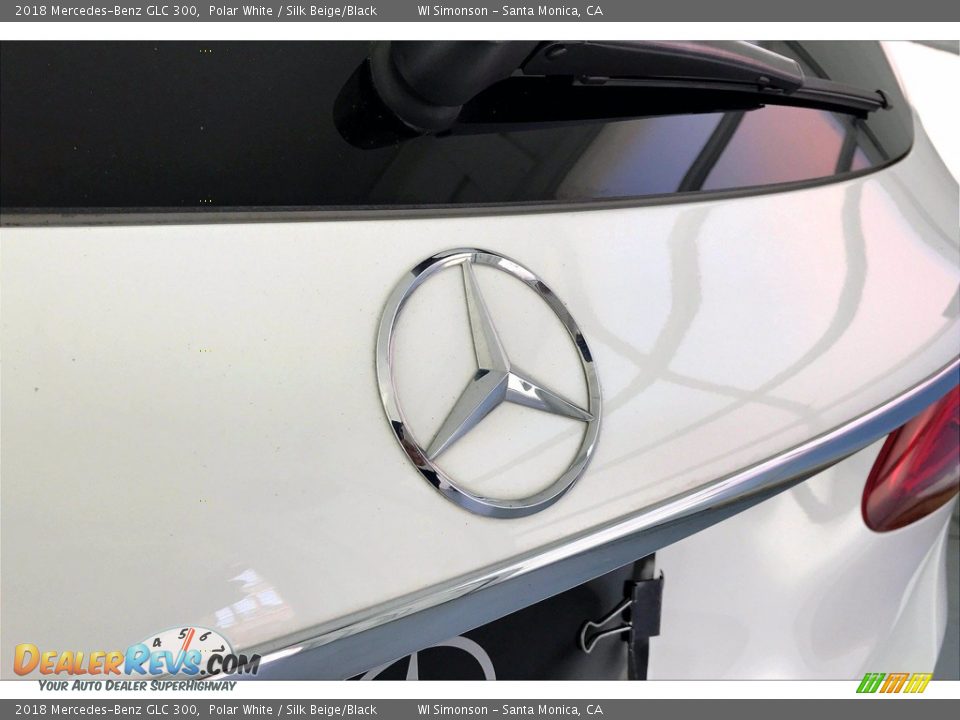 2018 Mercedes-Benz GLC 300 Polar White / Silk Beige/Black Photo #7