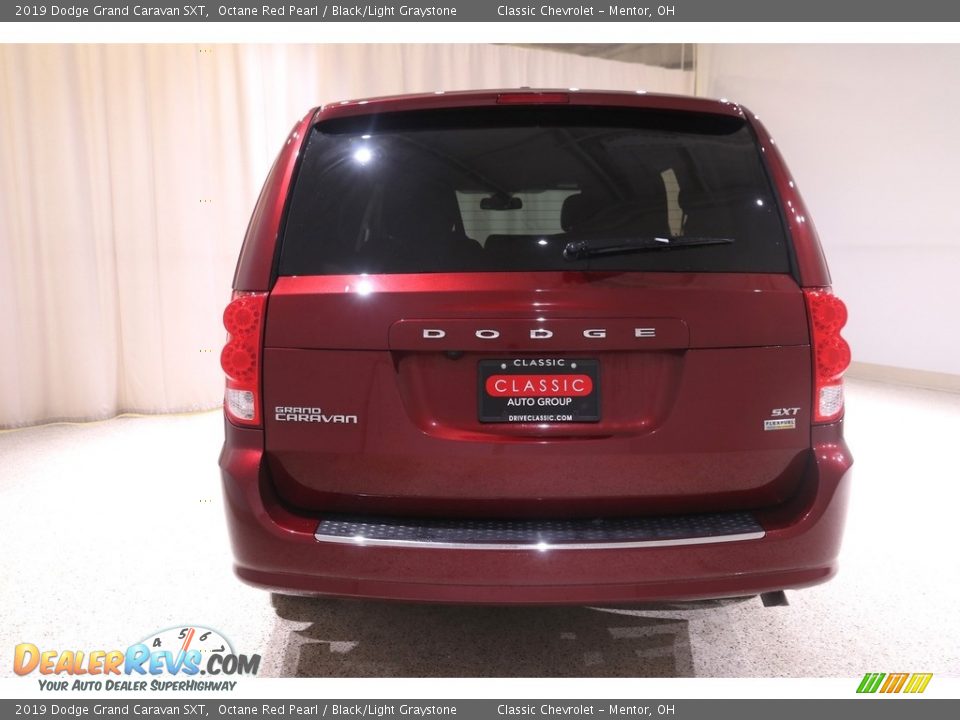 2019 Dodge Grand Caravan SXT Octane Red Pearl / Black/Light Graystone Photo #21