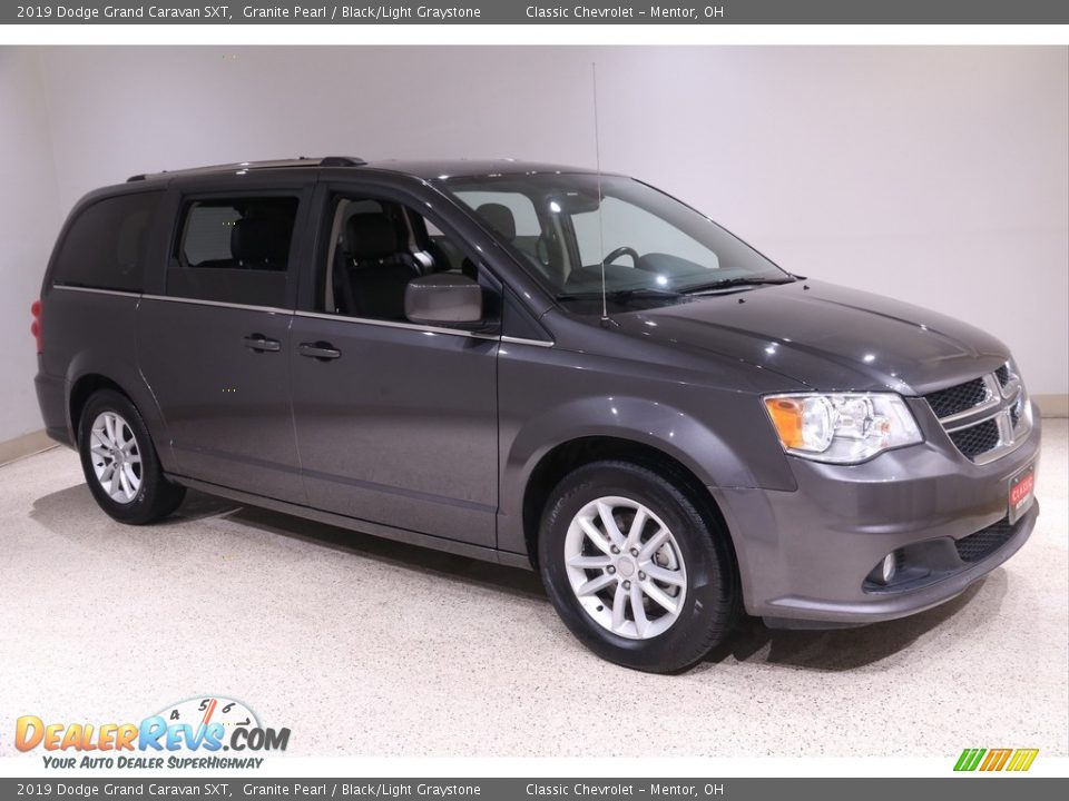 2019 Dodge Grand Caravan SXT Granite Pearl / Black/Light Graystone Photo #1