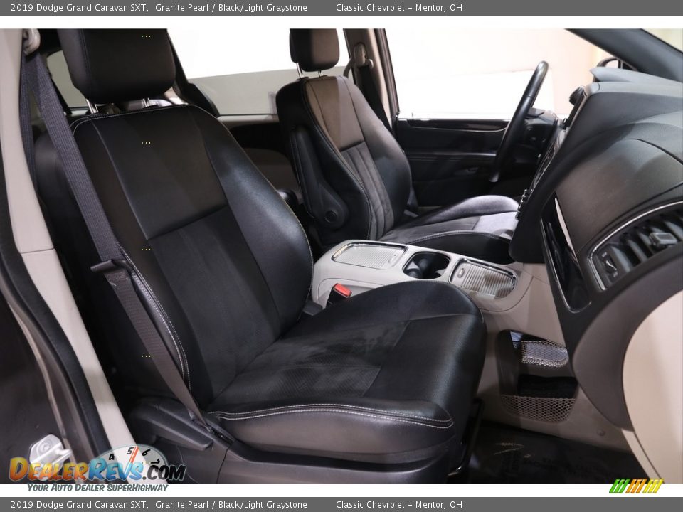 2019 Dodge Grand Caravan SXT Granite Pearl / Black/Light Graystone Photo #17