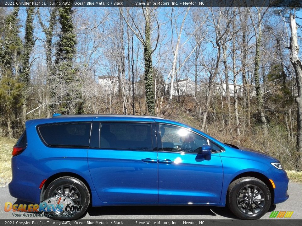 Ocean Blue Metallic 2021 Chrysler Pacifica Touring AWD Photo #5