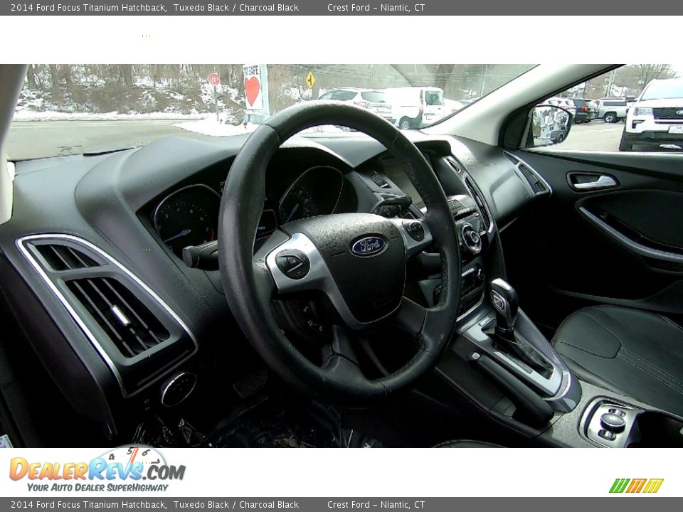2014 Ford Focus Titanium Hatchback Tuxedo Black / Charcoal Black Photo #11