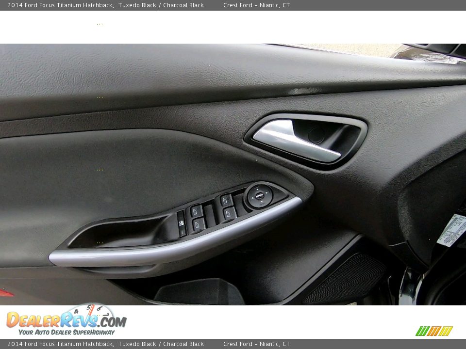 2014 Ford Focus Titanium Hatchback Tuxedo Black / Charcoal Black Photo #13