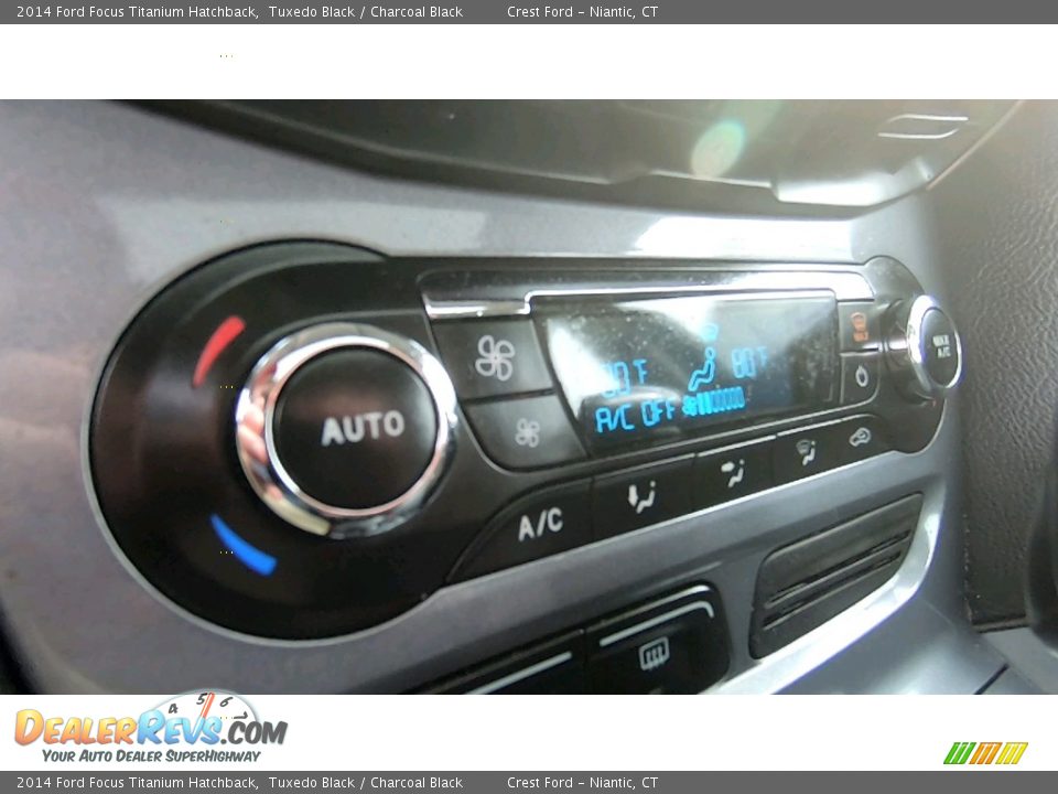 2014 Ford Focus Titanium Hatchback Tuxedo Black / Charcoal Black Photo #16