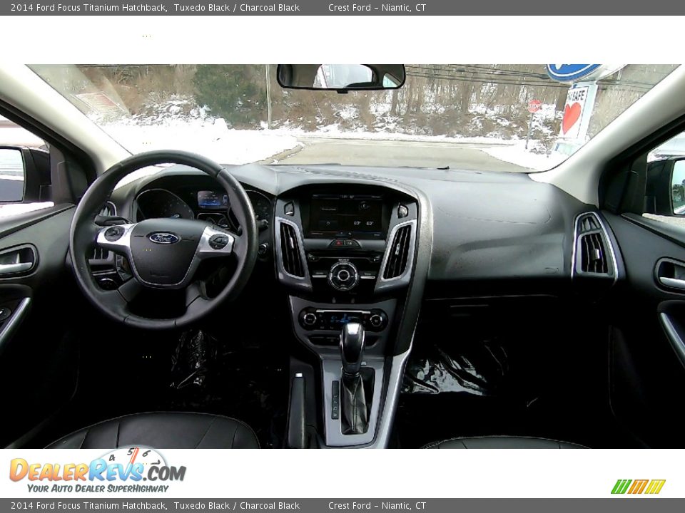 2014 Ford Focus Titanium Hatchback Tuxedo Black / Charcoal Black Photo #20
