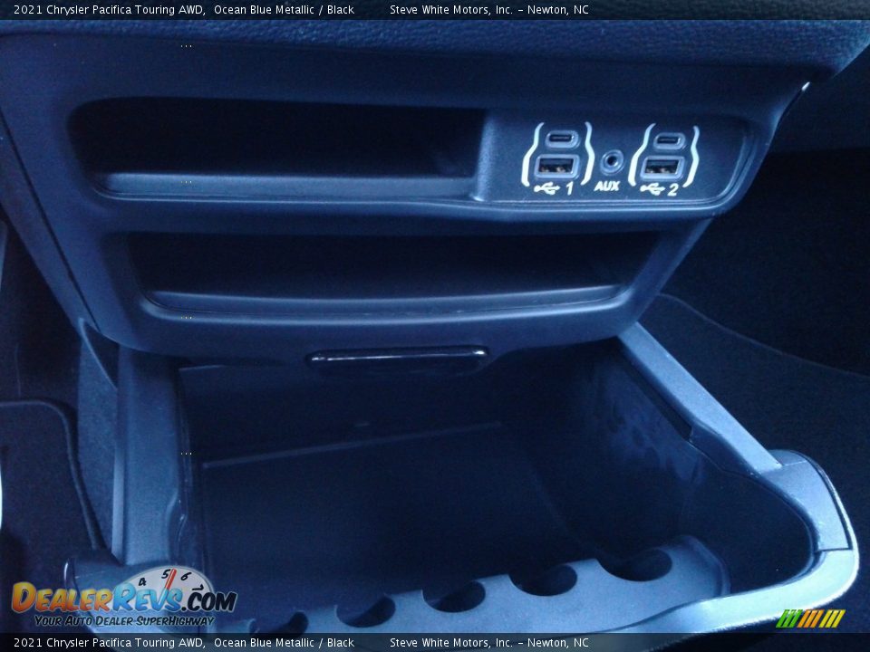 2021 Chrysler Pacifica Touring AWD Ocean Blue Metallic / Black Photo #26