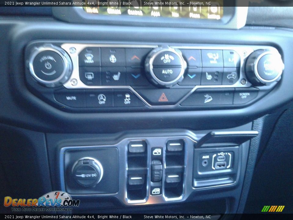 2021 Jeep Wrangler Unlimited Sahara Altitude 4x4 Bright White / Black Photo #27