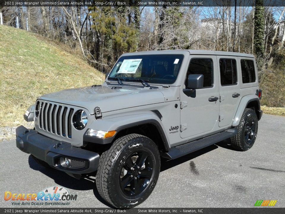 Front 3/4 View of 2021 Jeep Wrangler Unlimited Sahara Altitude 4x4 Photo #2