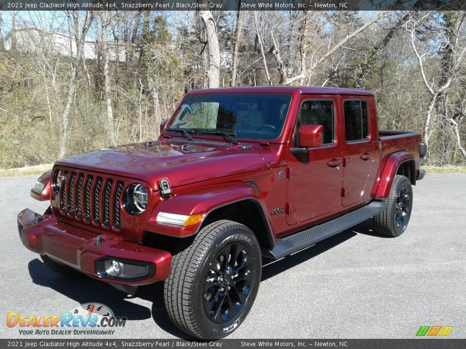 Front 3/4 View of 2021 Jeep Gladiator High Altitude 4x4 Photo #2