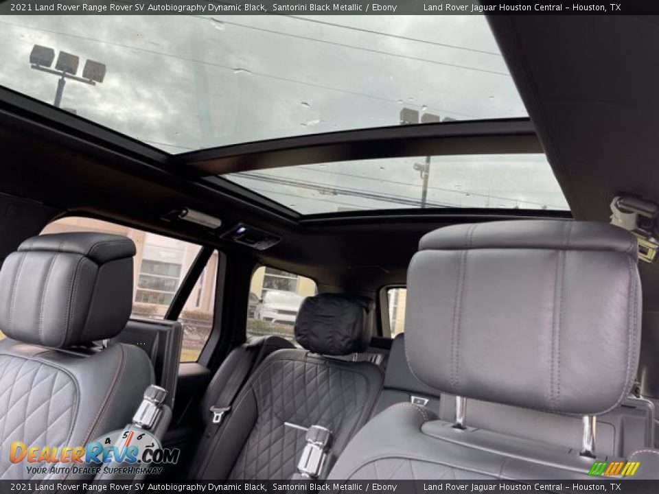 Sunroof of 2021 Land Rover Range Rover SV Autobiography Dynamic Black Photo #31