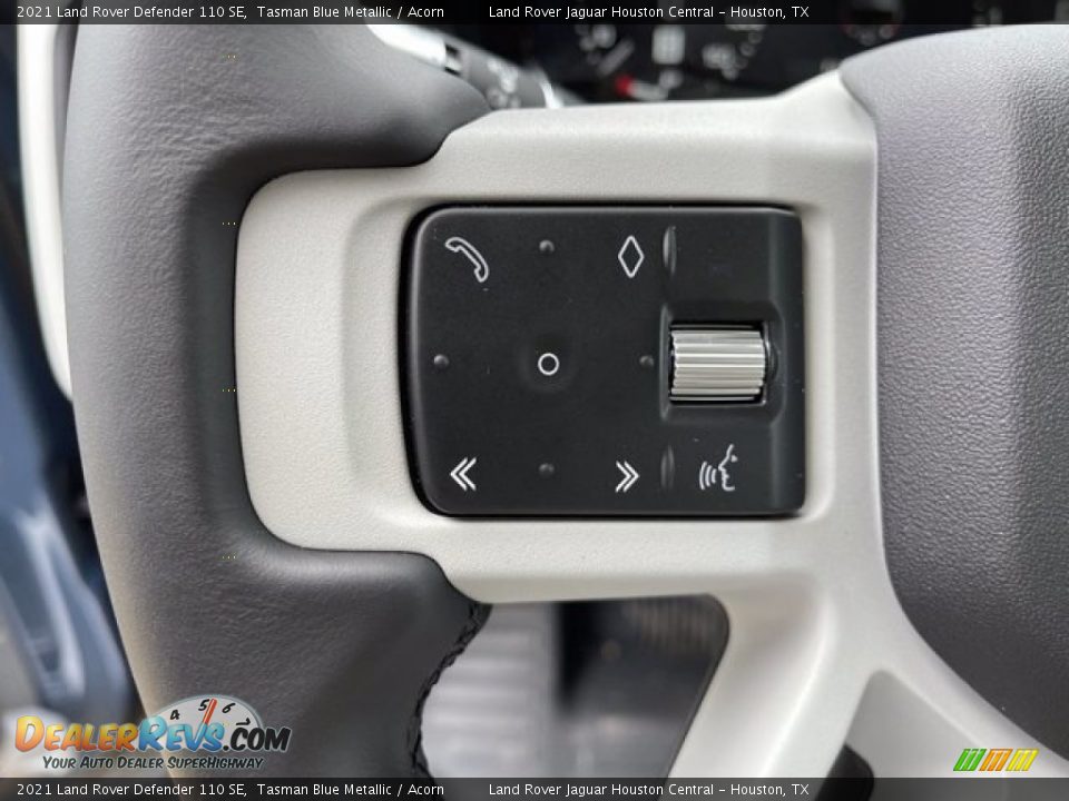 2021 Land Rover Defender 110 SE Steering Wheel Photo #17