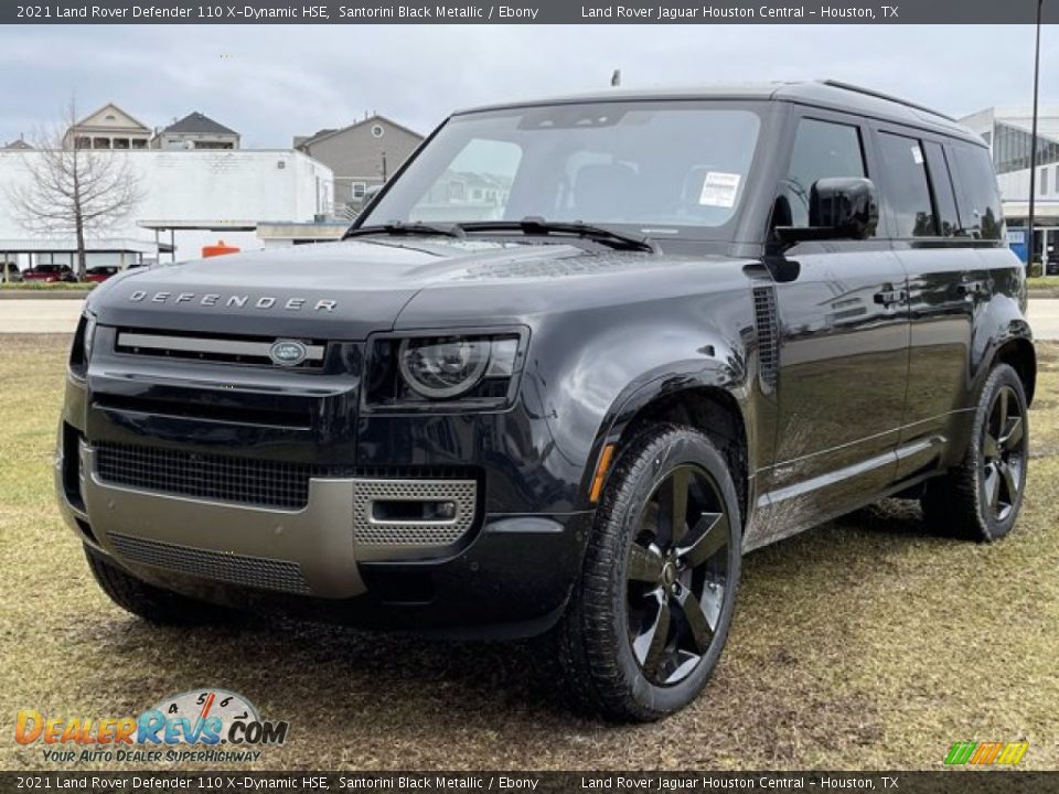 Front 3/4 View of 2021 Land Rover Defender 110 X-Dynamic HSE Photo #2