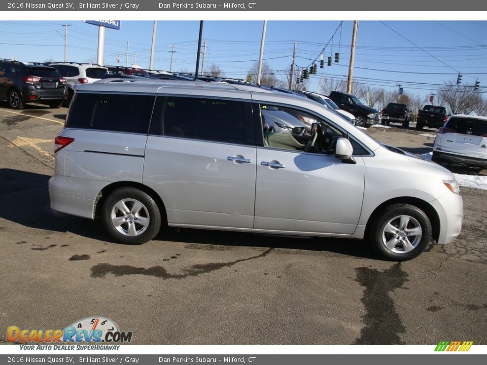 2016 Nissan Quest SV Brilliant Silver / Gray Photo #4