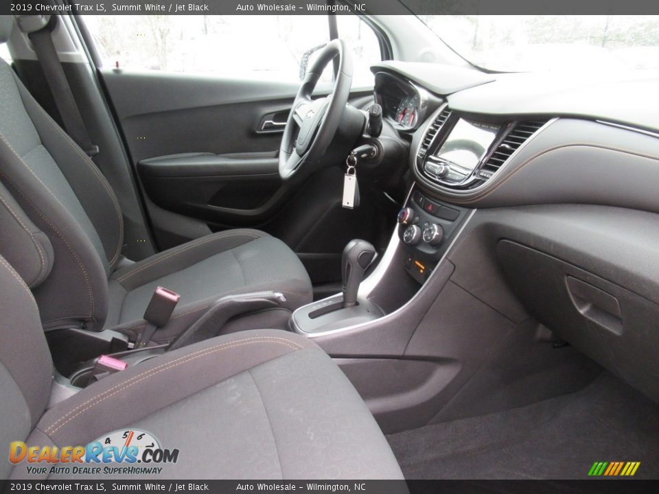 2019 Chevrolet Trax LS Summit White / Jet Black Photo #13