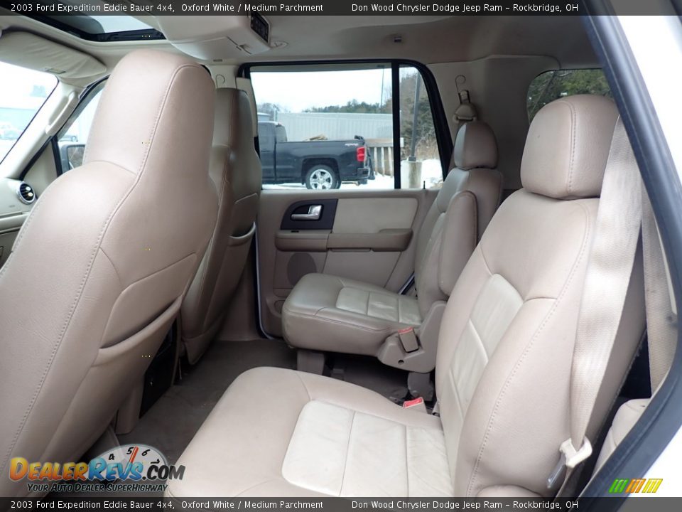 2003 Ford Expedition Eddie Bauer 4x4 Oxford White / Medium Parchment Photo #17