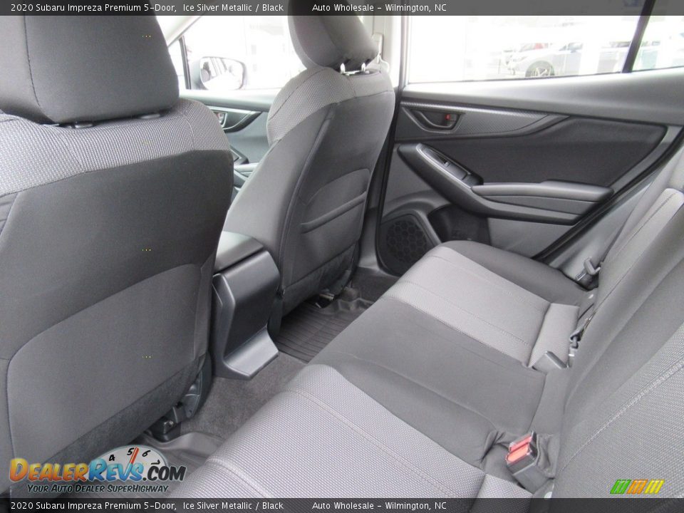2020 Subaru Impreza Premium 5-Door Ice Silver Metallic / Black Photo #11