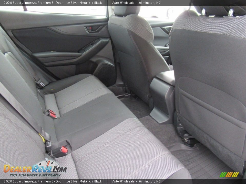 2020 Subaru Impreza Premium 5-Door Ice Silver Metallic / Black Photo #13