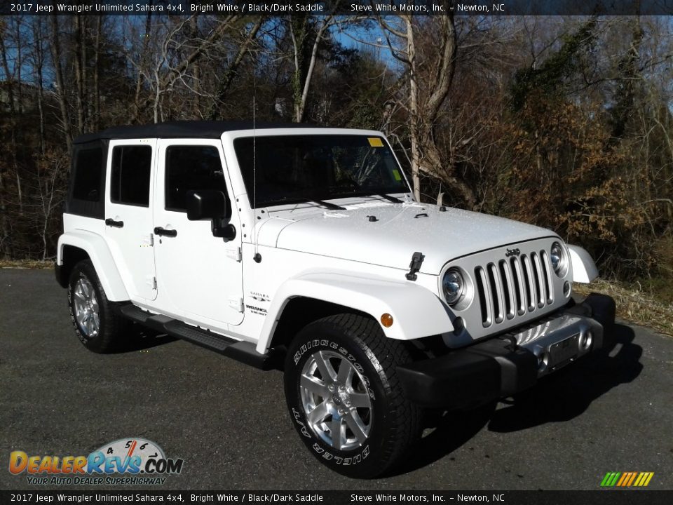 2017 Jeep Wrangler Unlimited Sahara 4x4 Bright White / Black/Dark Saddle Photo #4