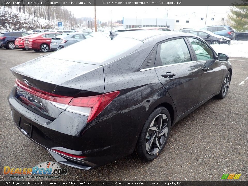 2021 Hyundai Elantra SEL Phantom Black / Medium Gray Photo #2