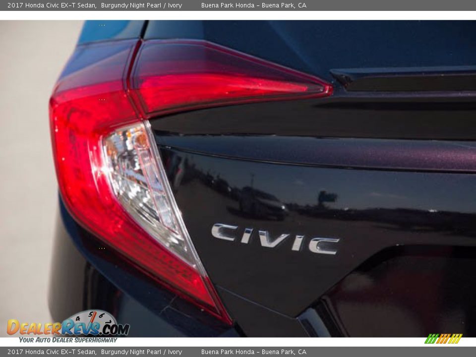 2017 Honda Civic EX-T Sedan Burgundy Night Pearl / Ivory Photo #10