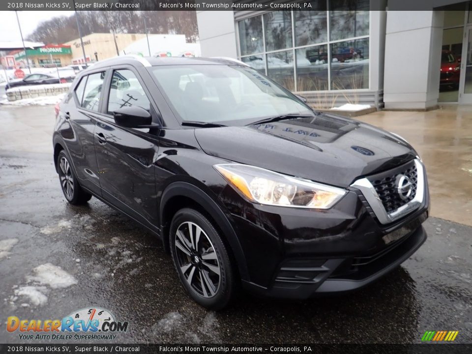 2018 Nissan Kicks SV Super Black / Charcoal Photo #9