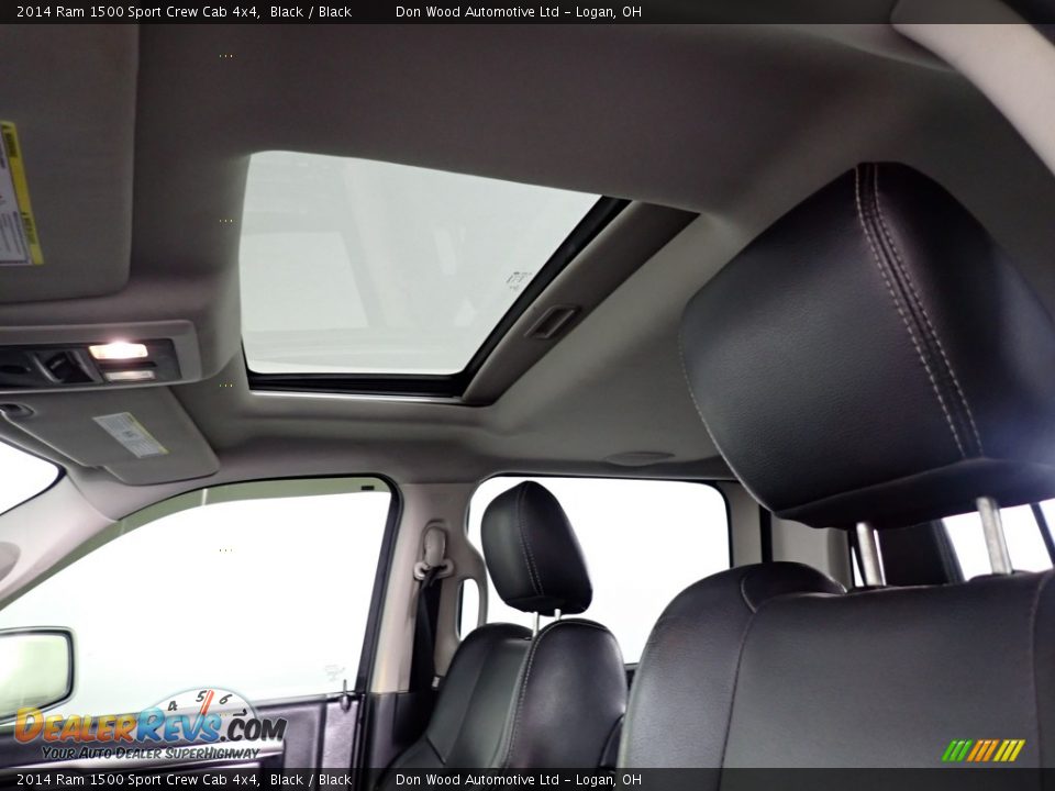 2014 Ram 1500 Sport Crew Cab 4x4 Black / Black Photo #2
