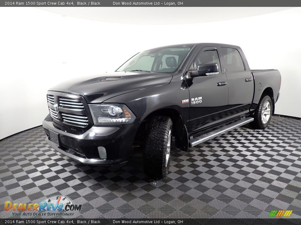 2014 Ram 1500 Sport Crew Cab 4x4 Black / Black Photo #12