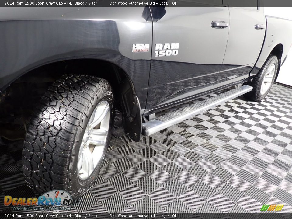 2014 Ram 1500 Sport Crew Cab 4x4 Black / Black Photo #13