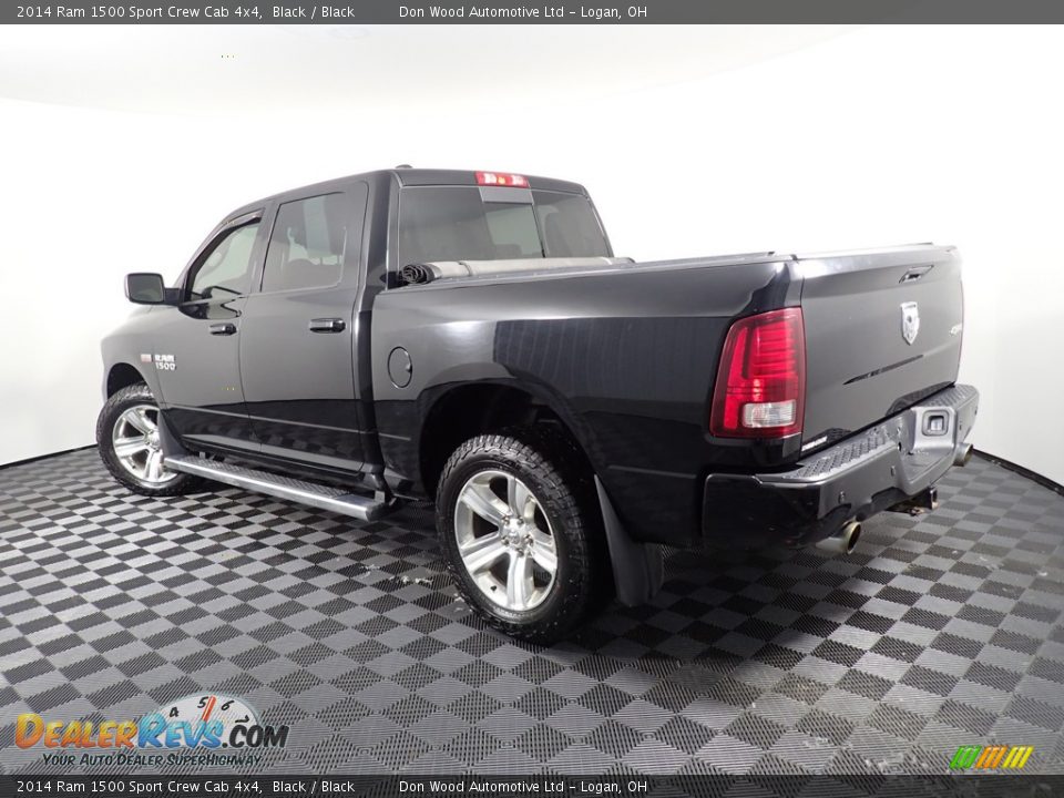 2014 Ram 1500 Sport Crew Cab 4x4 Black / Black Photo #15